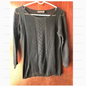 Thin quarter link sleeve shirt